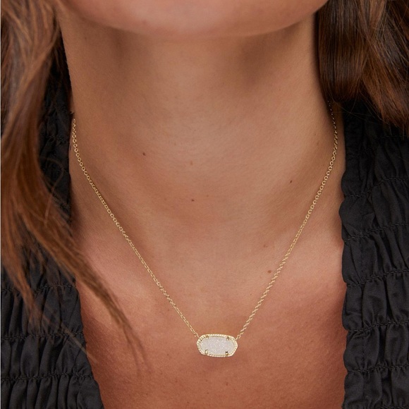 NWT Kendra Scott Elisa Gold Pendant Necklace in Iridescent Drusy - Picture 2 of 11